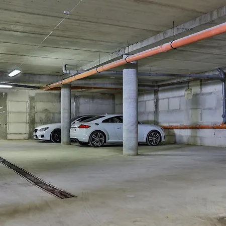 Sunset With Underground Parking * פלאנגה